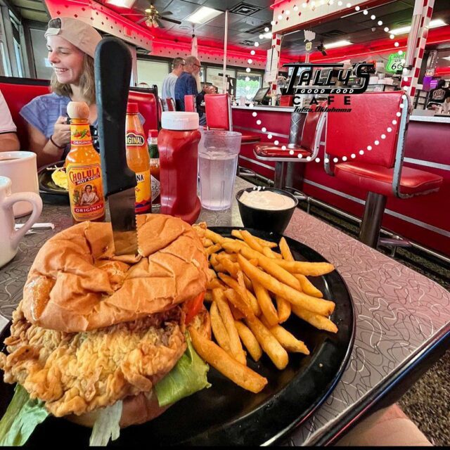 Eat it any way you like, we don't judge.

 #tulsalocal #comfortfood #tulsafood #chickenfriedsandwich #americanfood #retrodiner #driveinsdinersanddives #familyownedrestaurant #tulsarestaurant #tulsafoodies #keepitlocaltulsa #dinerfood #southtulsaliving #breakfastallday #route66 #tulsasbest
